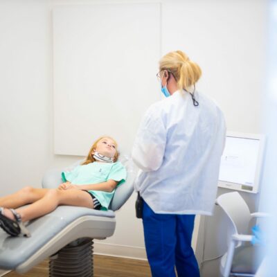 Patient-Candids-Kanning-Orthodontics-2020-Kansas-City-Missouri-Orthodontist-3-400x400 Dentist or Orthodontist: Does It Matter Which One You Visit?  - Braces and Invisalign in Liberty, Missouri - Kanning Orthodontics